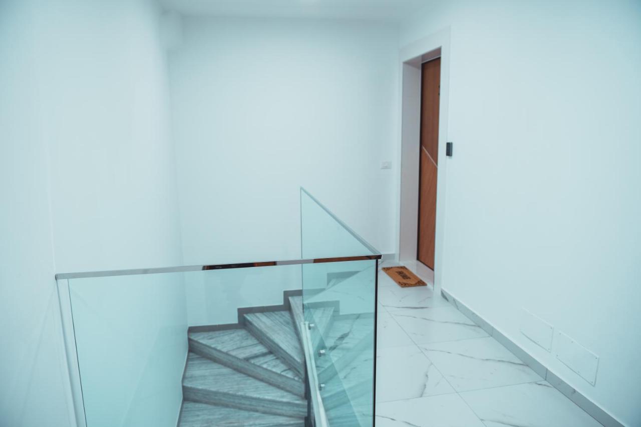 Tam Skanderbeg Square Serviced City Center Apartment No1 Tiranë Eksteriør bilde