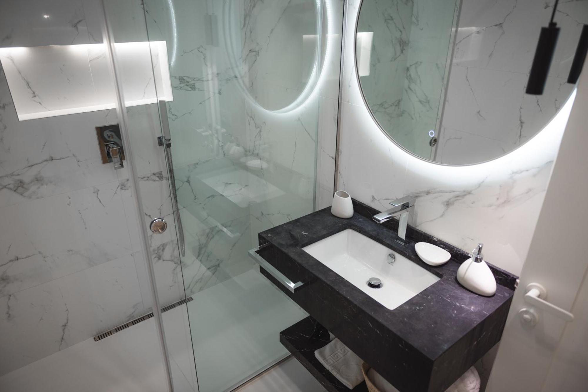 Tam Skanderbeg Square Serviced City Center Apartment No1 Tiranë Eksteriør bilde